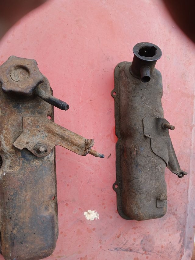 Tapa de valbolas de seat 600