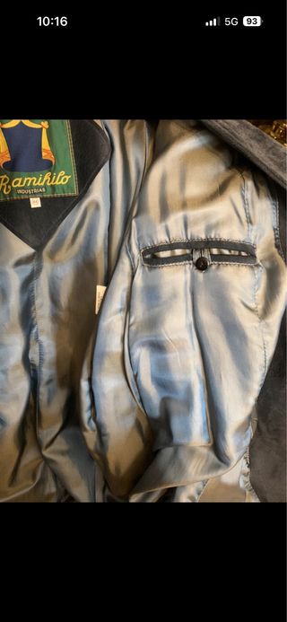 Abrigo capa vintage de piel azul