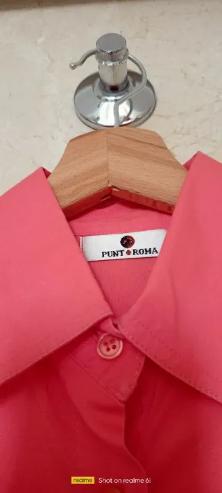 Blusa entallada manga larga roja