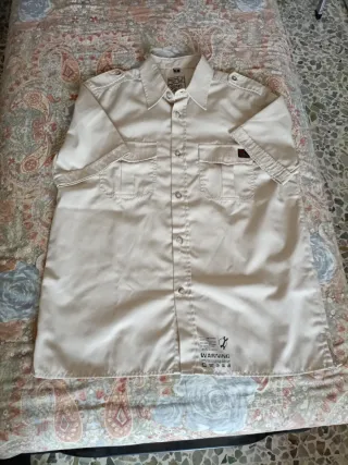 Lotto 9 camicie maniche lunghe e corte. M/L/Small