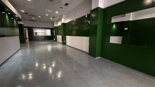 Local comercial en venta en Carretas - Huerta de Marzo - La Pajarita en Albacete