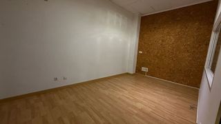 Local comercial en venta en Carretas - Huerta de Marzo - La Pajarita en Albacete
