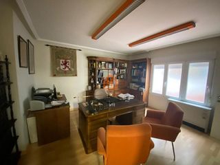 Oficina en venta en Centro Ciudad en León