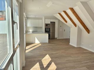 Ático en venta en Milán - Pumarín - Teatinos en Oviedo