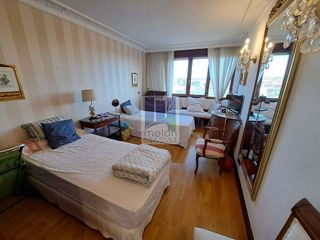 Piso en venta en Plaza España - Villa Pilar - Reyes Católicos - Vadillos en Burgos