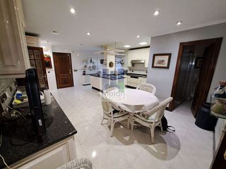 Piso en venta en Plaza España - Villa Pilar - Reyes Católicos - Vadillos en Burgos