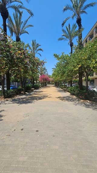 Local comercial en venta en Zona Avenida al Vedat en Torrent