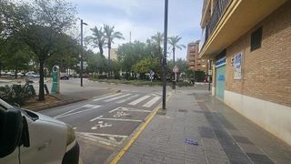 Local comercial en venta en Zona Avenida al Vedat en Torrent