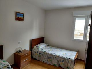 Edificio en venta en Grove (O)