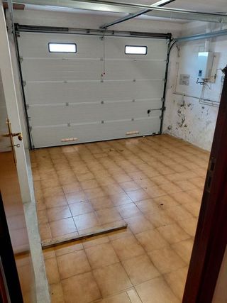 Edificio en venta en Grove (O)