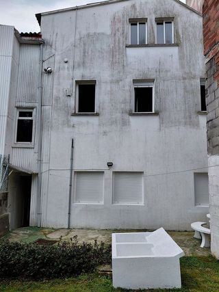 Edificio en venta en Grove (O)