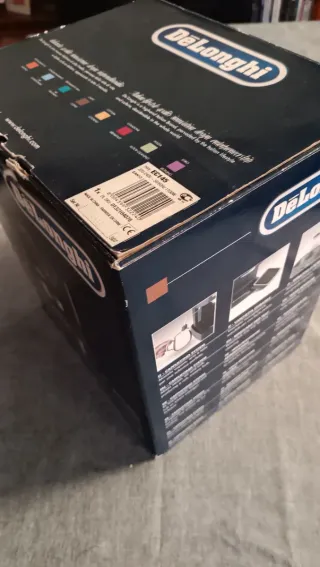 Cafetera DeLonghi Negra