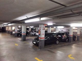 Garaje en alquiler en Eixample en Mataró