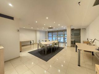 Oficina en alquiler en Sant Antoni en Barcelona