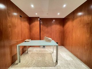 Oficina en alquiler en Sant Antoni en Barcelona