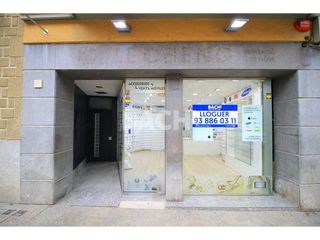 Local comercial en alquiler en Santa Clara-Caputxins-Hospital en Vic