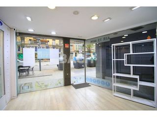 Local comercial en alquiler en Santa Clara-Caputxins-Hospital en Vic