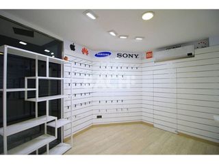 Local comercial en alquiler en Santa Clara-Caputxins-Hospital en Vic