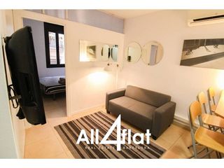 Piso en alquiler en El Raval en Barcelona