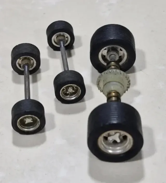 Scalextric jgo. Ejes tyrrell p34