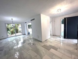 Chalet en alquiler en Puerto Banús en Marbella