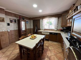 Chalet en venta en Núcleo Urbano en Chiclana de la Frontera