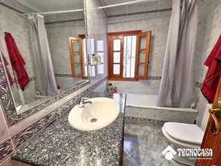 Casa adosada en venta en Álora