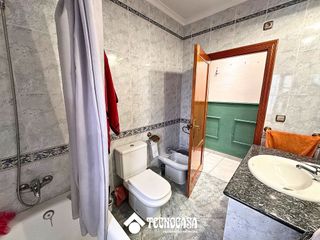 Casa adosada en venta en Álora