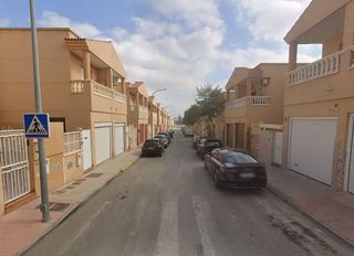 Casa adosada en venta en Huércal de Almería