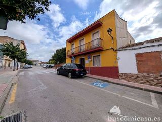 Chalet en venta en Linares