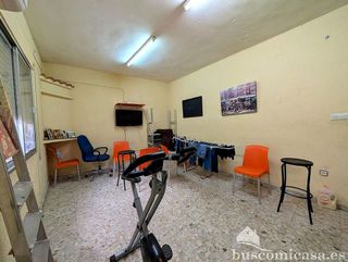 Chalet en venta en Linares