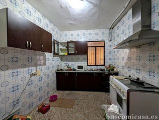 Chalet en venta en Linares