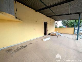 Chalet en venta en Linares