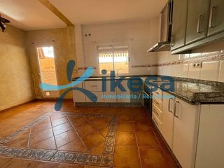 Casa adosada en venta en Andújar