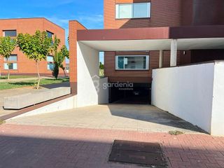 Piso en alquiler en Gelves