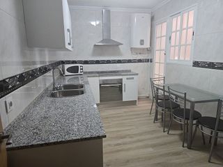 Piso en alquiler en Gamarra - La Trinidad en Málaga