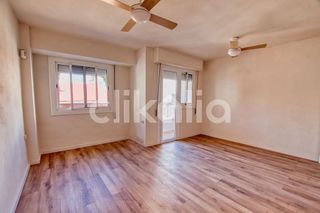 Piso en alquiler en Carolinas Bajas en Alicante