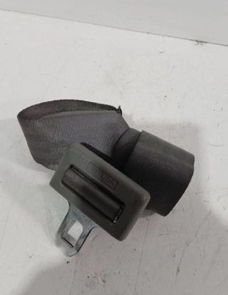 Enganche cinturón kia 0k33a57780c08 rio 1.3 163896