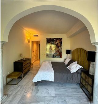 Piso en venta en Nueva Andalucía centro en Marbella