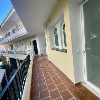 Oficina en venta en Los Naranjos - Las Brisas en Marbella