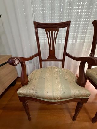 Conjunto de 6 sillas de madera y tela