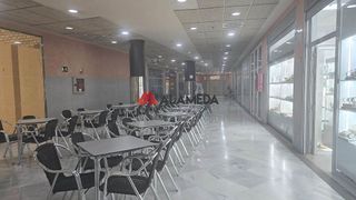 Local comercial en venta en Núcleo Urbano en Chiclana de la Frontera