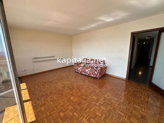 Piso en venta en Raval Roig - Virgen del Socorro en Alicante