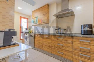 Dúplex en venta en Maria Auxiliadora - Barriada LLera en Badajoz
