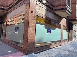 Local comercial en venta en Circular - Vadillos en Valladolid