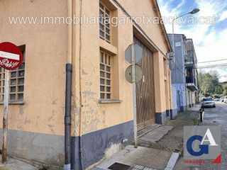 Nave industrial en venta en Olot