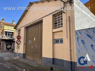 Nave industrial en venta en Olot