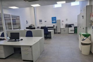 Nave industrial en alquiler en Abrera