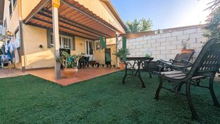 Casa adosada en venta en Mejostilla en Cáceres