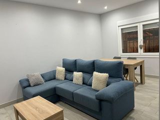 Chalet en alquiler en Ciudad Jardín - Tagarete - El Zapillo en Almería